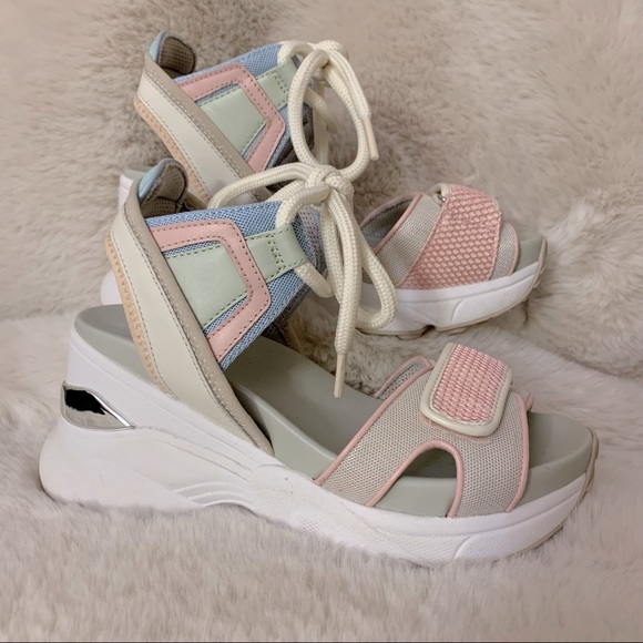 Michael Kors Platform Irma Sandal - Picture 2 of 8